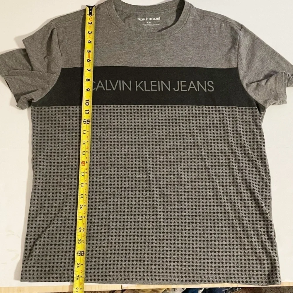 Calvin Klein Basic T Shirt size Large - Picture 5 of 5